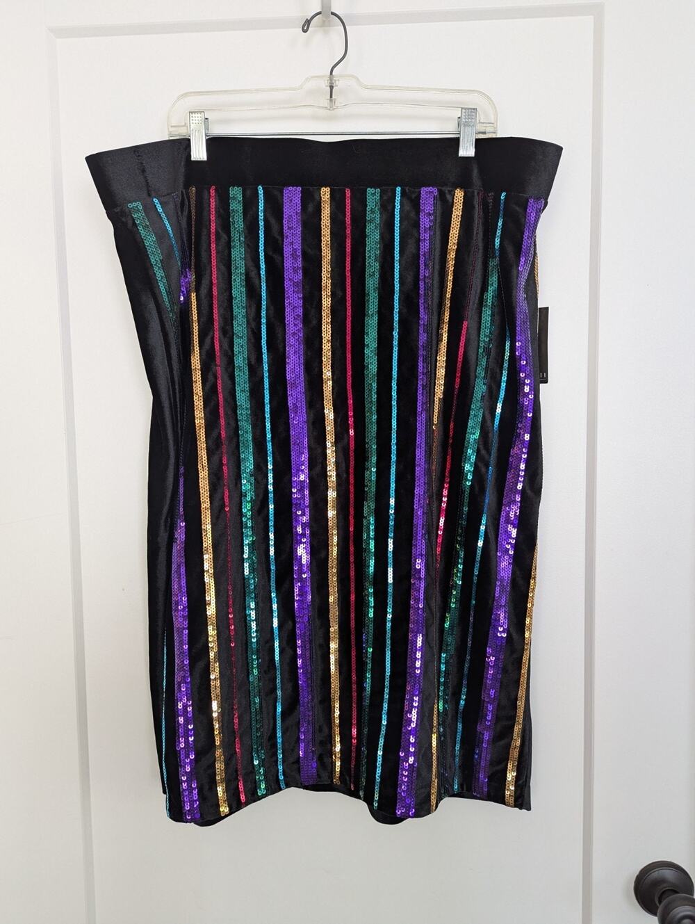 Eloquii Size22 Skirt Black Velour Colorful Sequins Clubwear Festive Gothic Artsy
